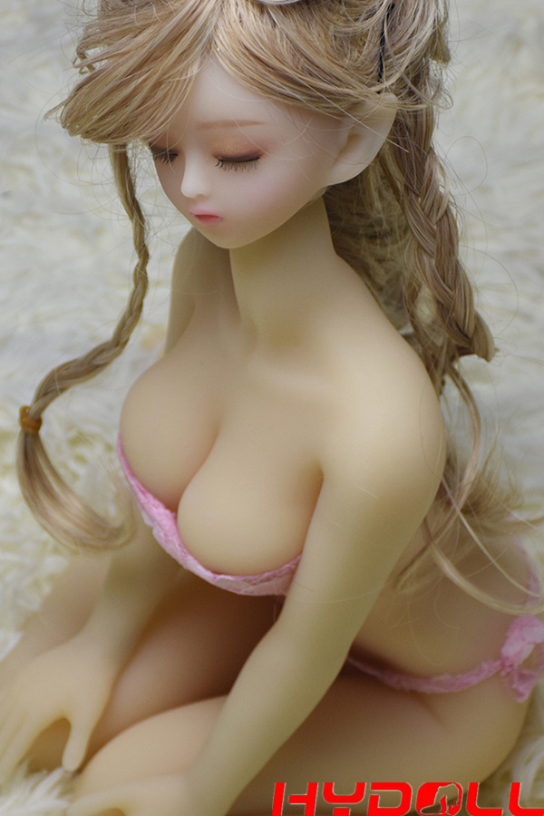 kleine Sexpuppe