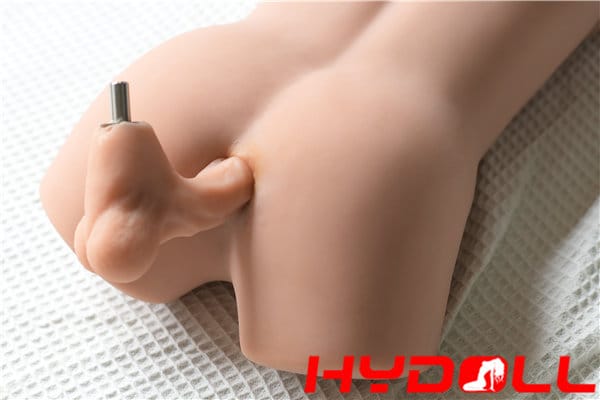 Realistic sex doll