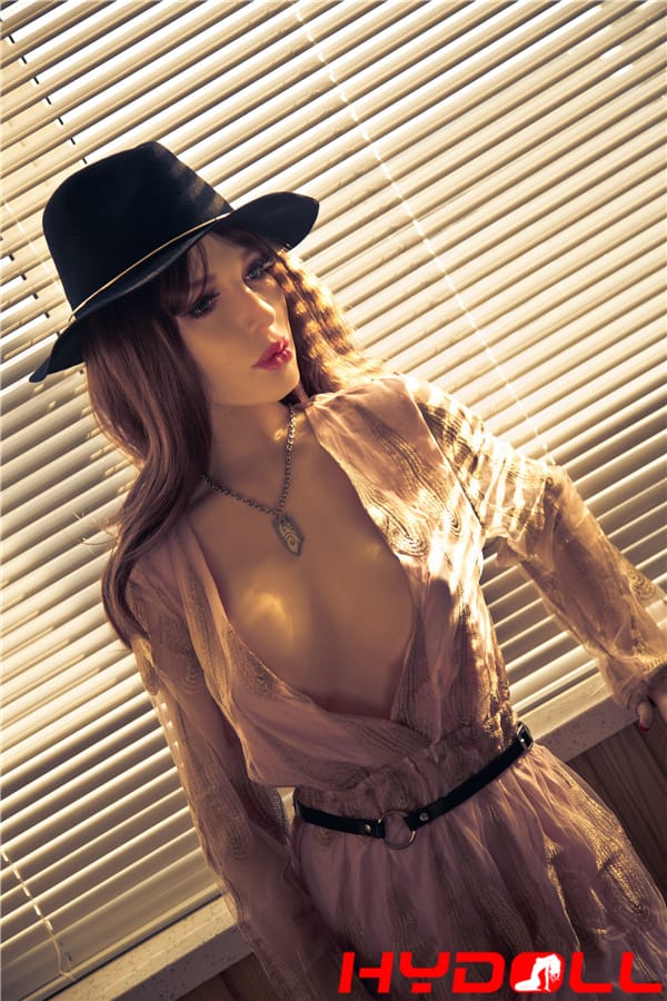 Realistic Sex Doll