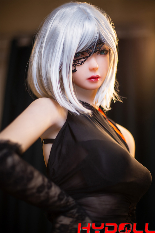 flat chest doll