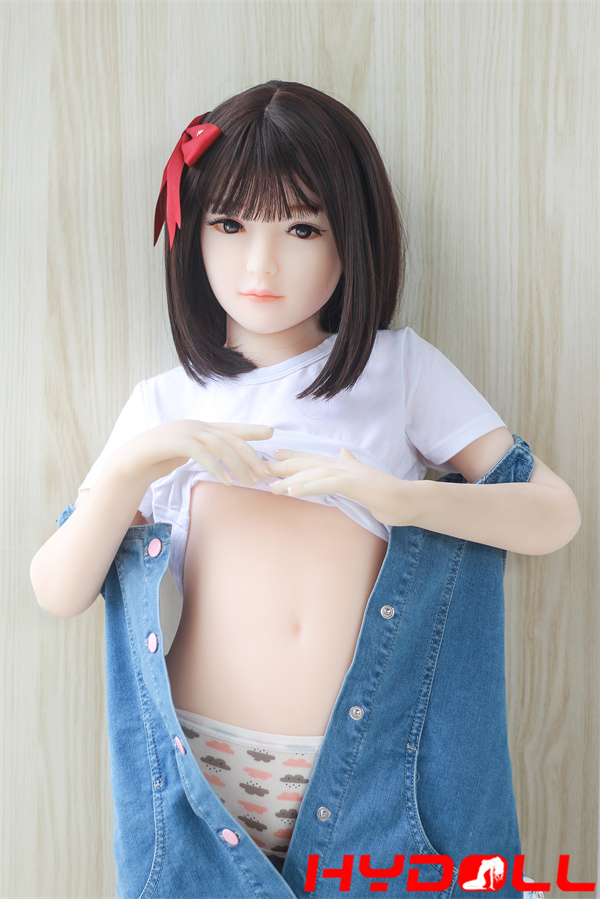 Kleine Sexpuppe