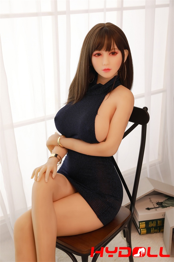 D27017 4 - Muñeca Real