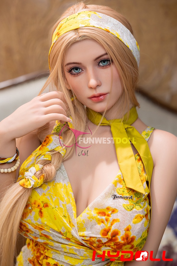 D47071 2 - Real Doll Torso